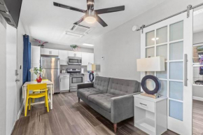Park Shore Suites of Madeira Beach! Pet Friendly and Steps to the Beach! - #5